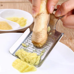 Mini Stainless Steel Ginger Grater Garlic Wasabi Grinding Kitchen Tool
